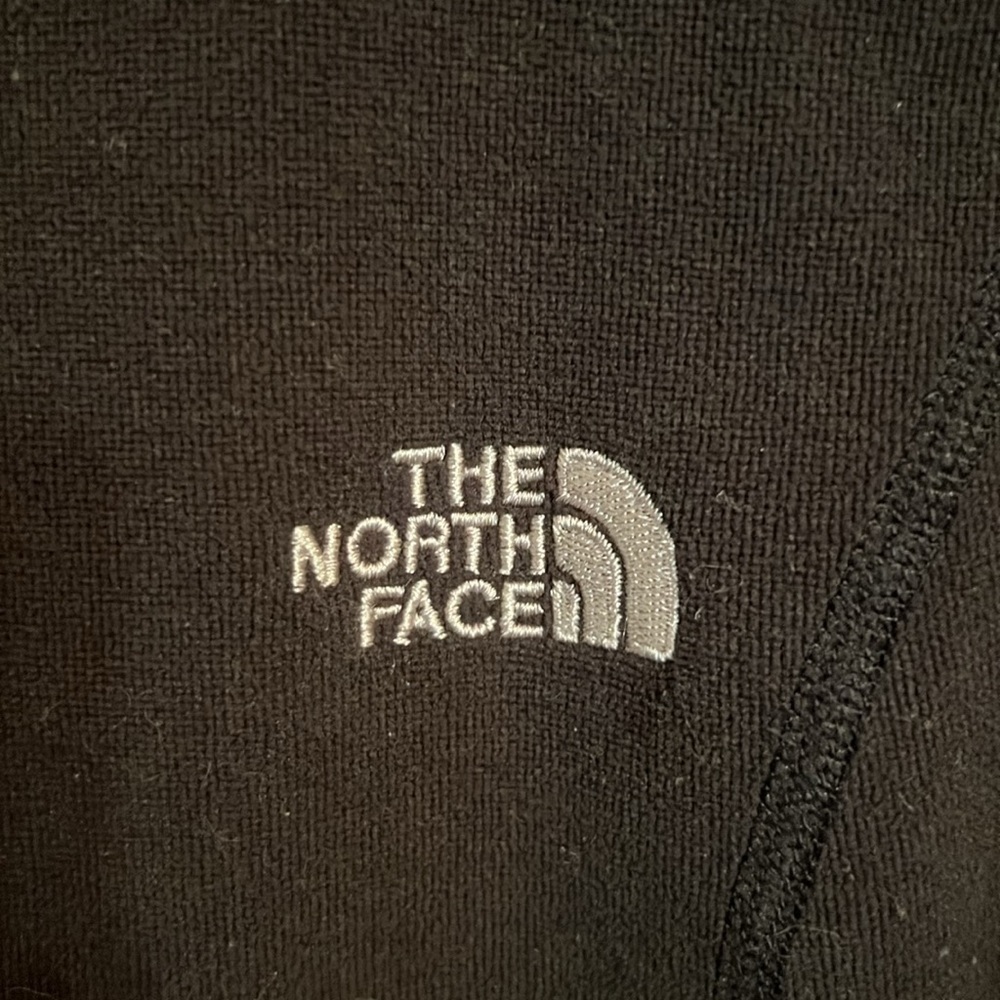 THE NORTH FACE Women’s zip up fleece  S/P hooded jacket. - Picture 2 of 11